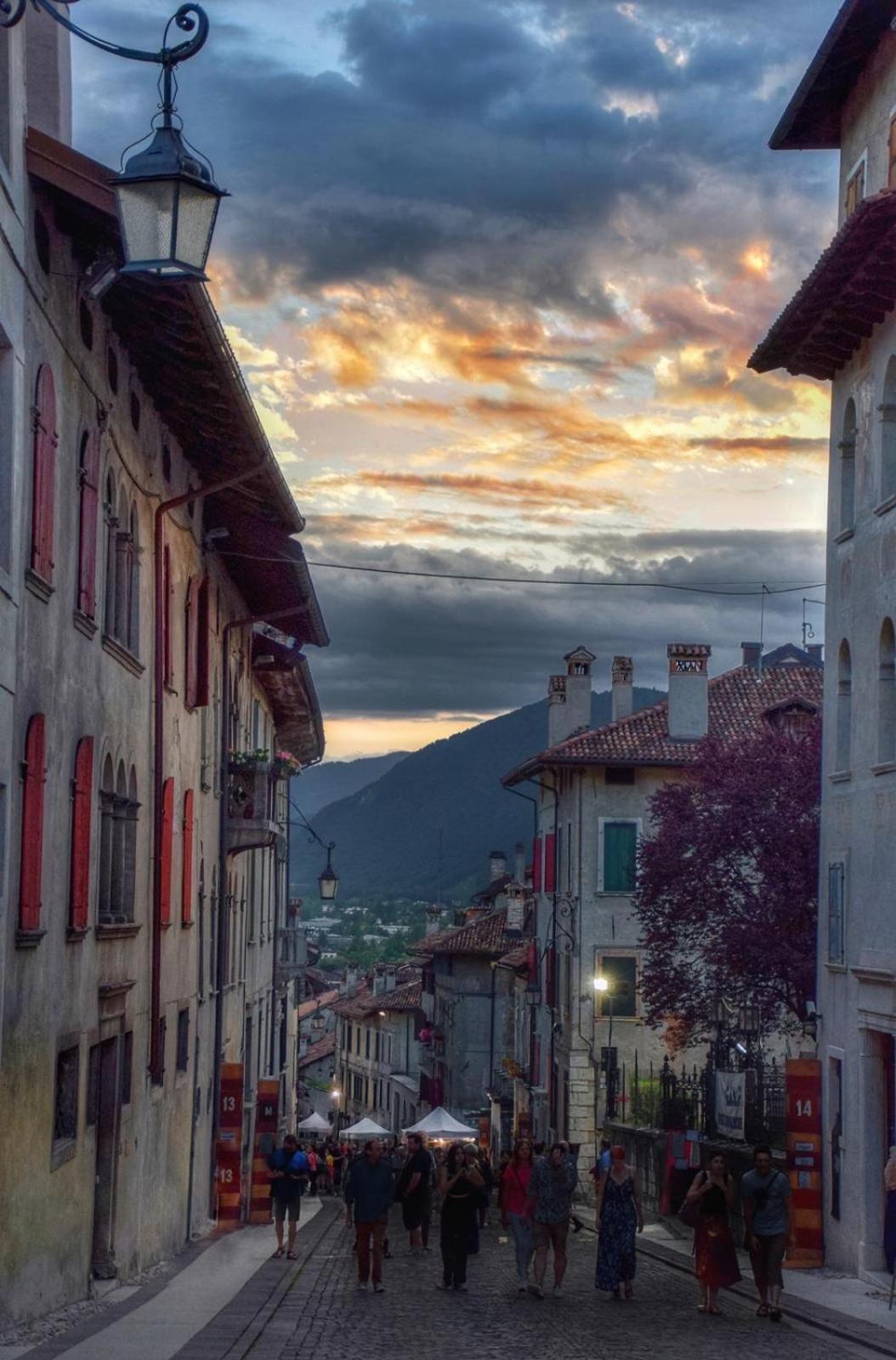 A Casa Di Checco Bed and Breakfast Feltre Exteriör bild